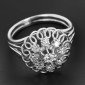 Bague marguerite en or blanc 750 ‰ et diamants