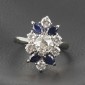 Bague en or blanc 750 ‰ saphirs et diamants
