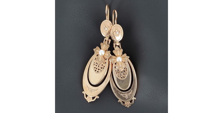 Boucles d'oreilles pendantes Napoléon III en or 750‰ et perles - B10229
