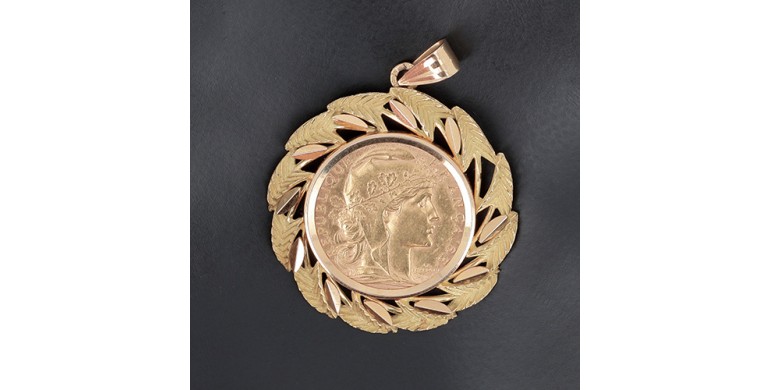 Pendentif à motif de palme en or jaune 750 ‰ 20 Francs or Marianne Coq -B10245