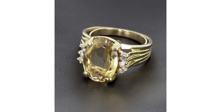 Bague en or jaune 750 ‰ citrine et diamants -B10277