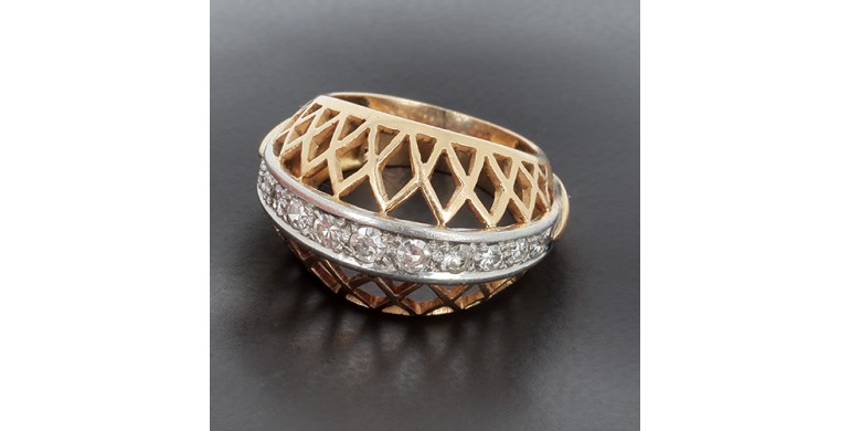 Bague rétro fil d'or jaune 750 ‰ et diamants -B10285