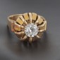 Bague dôme en or jaune 750 ‰ et diamant - B10286