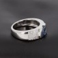 Bague en or 750 ‰ rhodiée , saphir et diamants- B10352