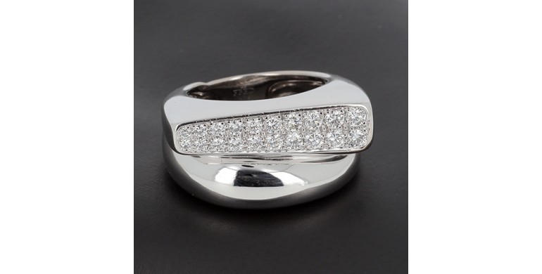 Bague FRED Success moyen modèle en or blanc et diamants - B10355