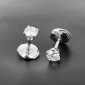 Puces d'oreilles en or blanc 750 ‰ présentant 2 diamants taille brillant 0,74 ct environ ( estimé H-SI2), fermeture alpa-B10374