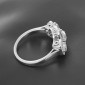 Bague trilogie en or blanc 750 ‰ diamant taille coussin de 1.10ct env épaulé de diamants taille coussin d'environ 1.53ct -B10412