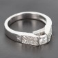 KORLOFF Solitaire en or blanc 750 ‰ diamant princesse réhaussé diamants pour 1ct au total -B10524