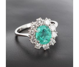 Bague pompadour en or blanc 750 ‰  émeraude ovale de zambie de 1,60 ct entourée d'un rang de 10 diamants pour 1 ct env - B10526
