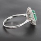 Bague pompadour en or blanc 750 ‰  émeraude ovale de zambie de 1,60 ct entourée d'un rang de 10 diamants pour 1 ct env - B10526