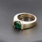 Bague or jaune 750 ‰ Emeraude et diamants