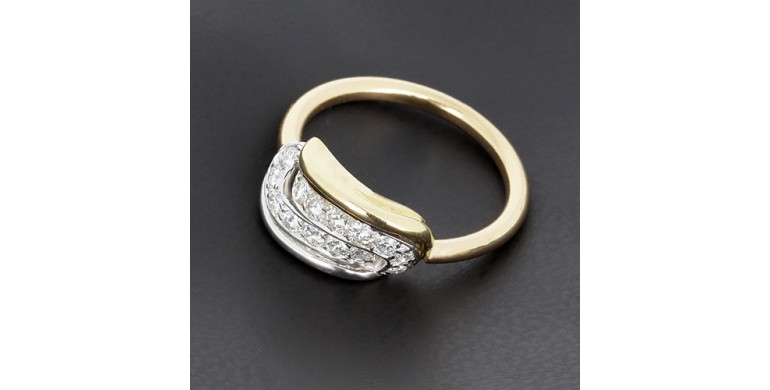 Bagues en or rose et blanc 750 ‰  et diamants